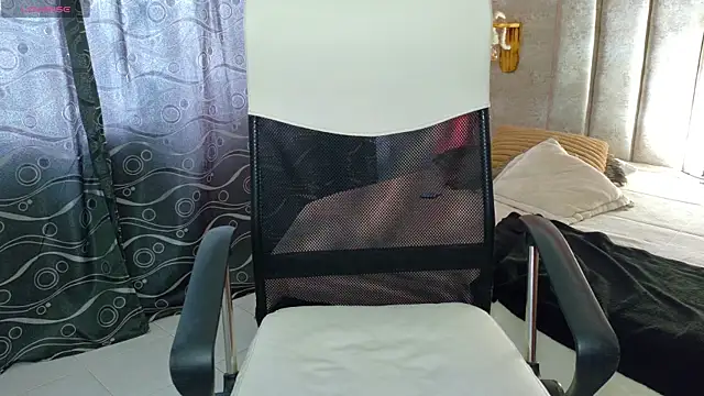 Alektra bryce online show from 09/18/25, 08:12