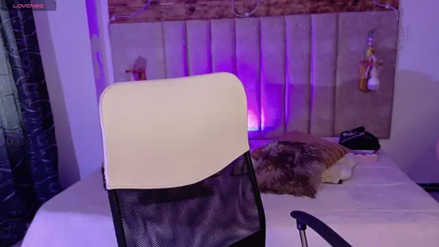 Alektra bryce online show from 10/02/25, 07:39