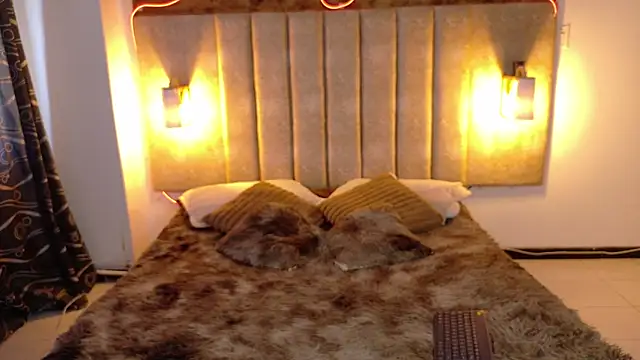 Alektra bryce online show from 09/25/25, 07:42