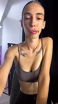 Snapshot of Celine_Roxelle chatting on 07/10/26, 06:19 Celine Roxelle online show from 07/10/26, 06:19