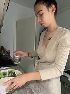 Celine Roxelle online show from 09/19/25, 01:59