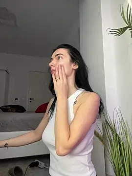 Celine Roxelle online show from 01/13/26, 12:53