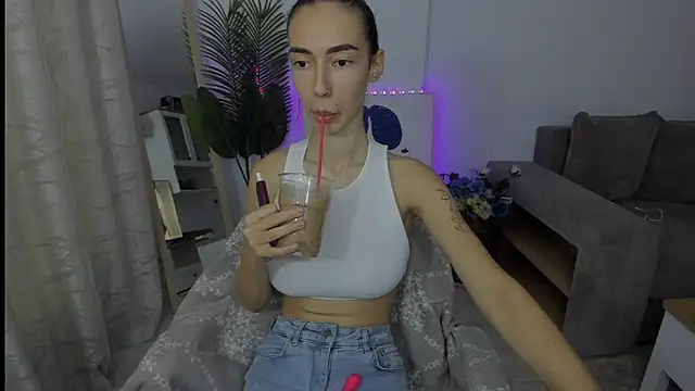 Celine Roxelle online show from 09/27/25, 03:18