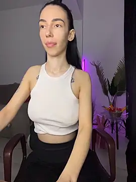 Celine Roxelle online show from 04/03/26, 08:26