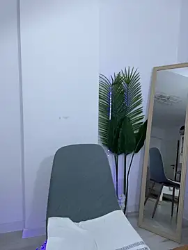 Celine Roxelle online show from 10/13/25, 03:24