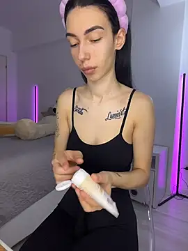 Celine Roxelle online show from 03/20/26, 09:16