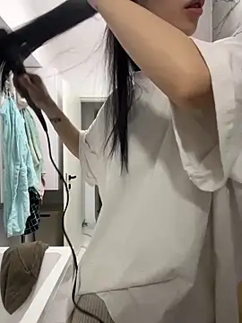 Celine Roxelle online show from 03/12/26, 04:00