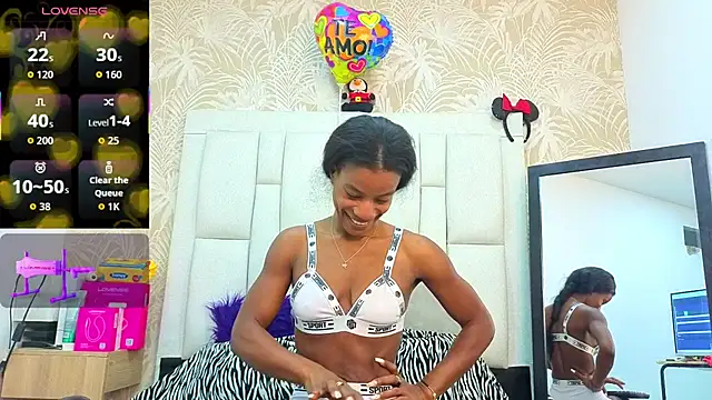 dafnnelewis online show from 04/14/26, 11:15