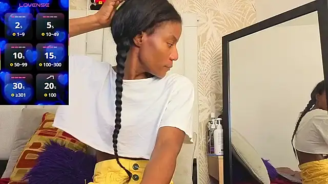 dafnnelewis online show from 05/27/26, 11:28