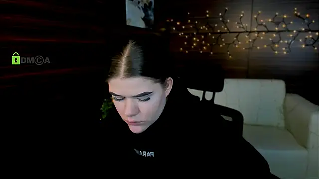 elmira rose online show from 02/11/25, 04:24