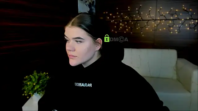 elmira rose online show from 02/11/25, 01:20