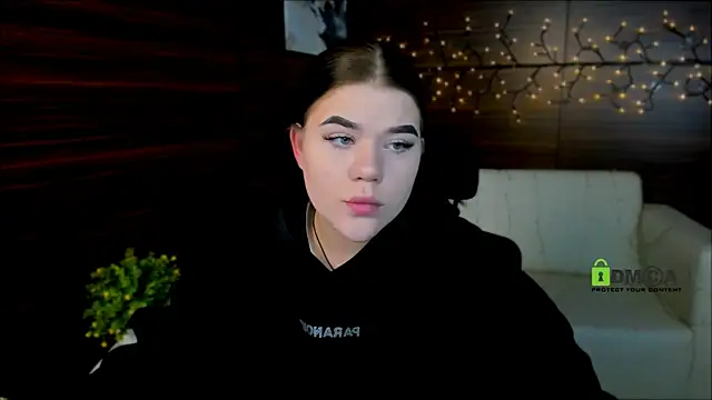 elmira rose online show from 02/11/25, 10:14