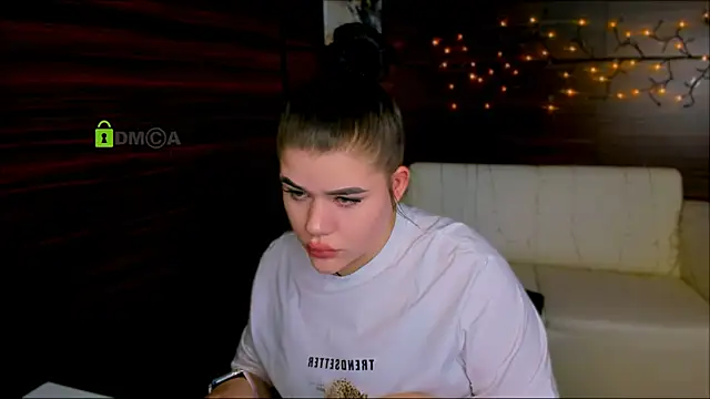 elmira rose online show from 02/12/25, 10:46