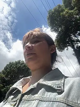 Maggie Geller online show from 11/18/25, 03:48