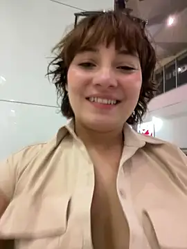 Maggie Geller online show from 04/16/26, 04:19