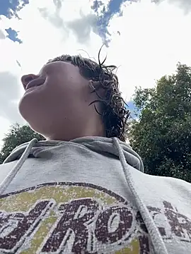 Snapshot of Maggie_Geller chatting on 02/17/26, 08:17 Maggie Geller online show from 02/17/26, 08:17