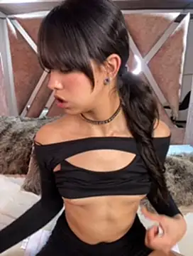 Isabella Rizzo online show from 02/07/25, 05:40