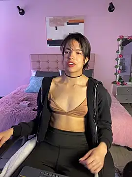 Isabella Rizzo online show from 02/10/25, 03:53