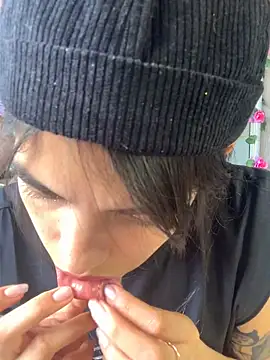 Isabella Rizzo online show from 02/21/25, 08:16