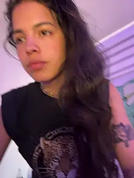 Isabella Rizzo online show from 02/25/25, 05:19