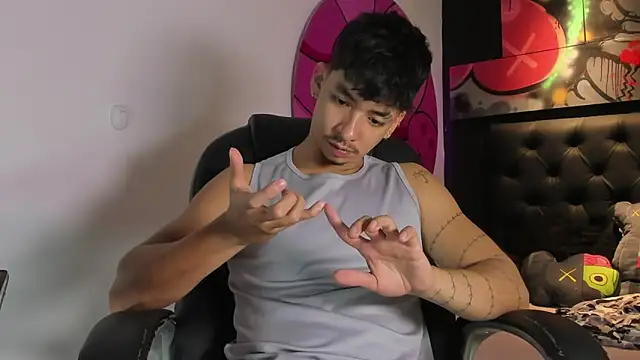 ISAAC CRYSTON online show from 11/12/25, 08:12