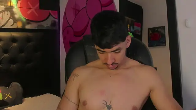 ISAAC CRYSTON online show from 02/23/26, 10:21