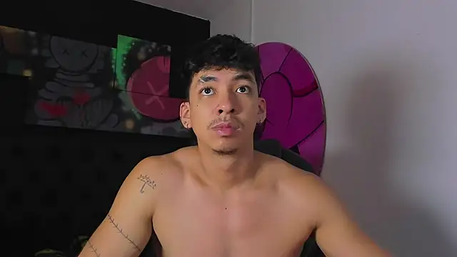 ISAAC CRYSTON online show from 10/30/25, 07:33