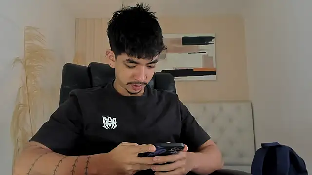 ISAAC CRYSTON online show from 01/13/26, 08:13