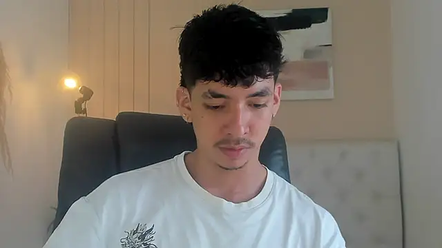 ISAAC CRYSTON online show from 11/07/25, 08:35