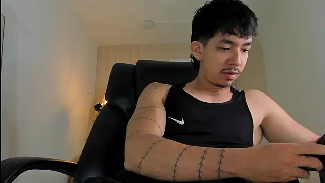 ISAAC CRYSTON online show from 12/22/25, 07:58