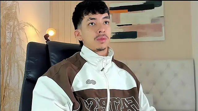 ISAAC CRYSTON online show from 11/24/25, 08:53