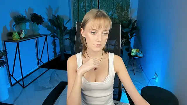 KiraMontoya online show from 11/09/25, 05:39