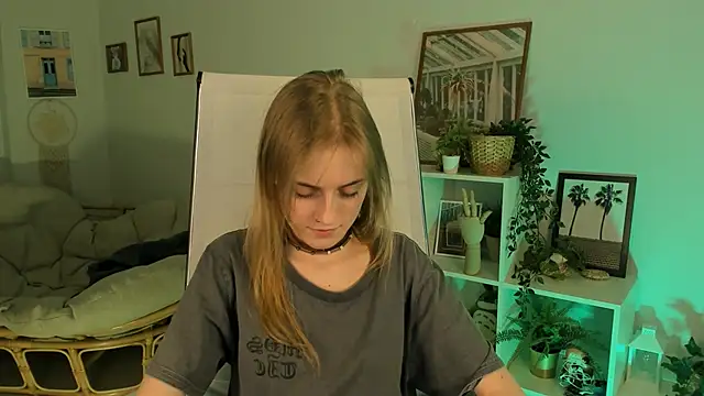 KiraMontoya online show from 03/14/25, 12:21