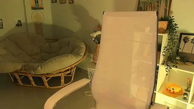 KiraMontoya online show from 03/23/25, 12:15