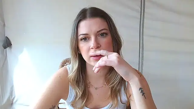 Snapshot of rileydepp chatting on 03/13/25, 08:43 rileydepp online show from 03/13/25, 08:43