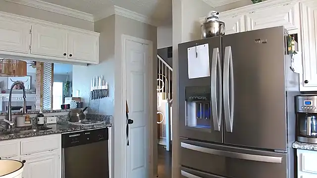 Snapshot of rileydepp chatting on 02/17/25, 10:38 rileydepp online show from 02/17/25, 10:38