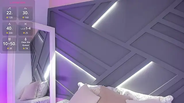 Snapshot of cloe_palmer chatting on 12/03/25, 09:20 cloe palmer online show from 12/03/25, 09:20