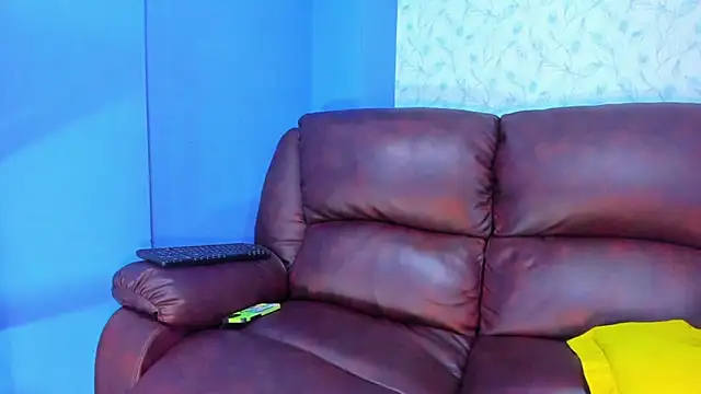 Snapshot of Gadiel_Sex chatting on 02/27/25, 07:47 Gadiel Sex online show from 02/27/25, 07:47