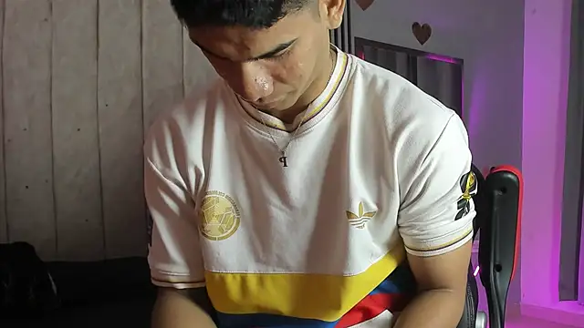 ANDRES STUD online show from 11/06/25, 04:27