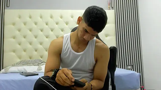 ANDRES STUD online show from 02/08/26, 03:48