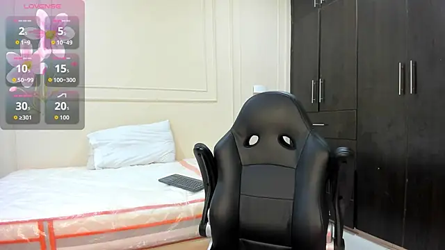ANDRES STUD online show from 04/23/26, 03:57