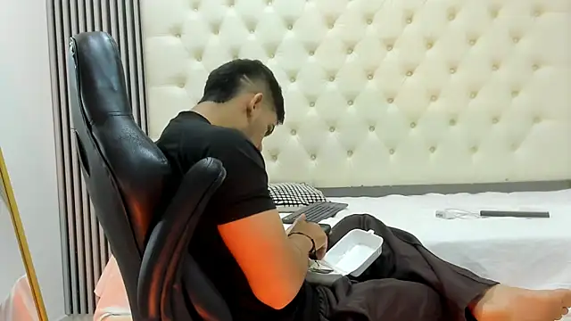 ANDRES STUD online show from 03/10/26, 03:54