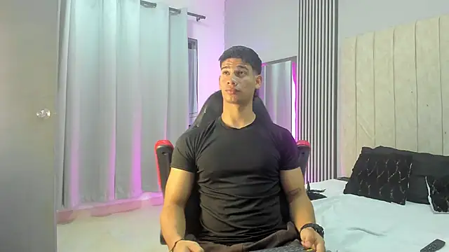 Snapshot of ANDRES_STUD chatting on 09/16/25, 04:35 ANDRES STUD online show from 09/16/25, 04:35