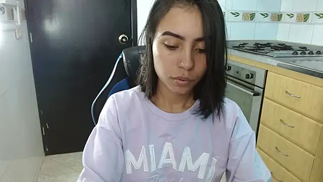 julieta fn online show from 12/20/25, 01:36