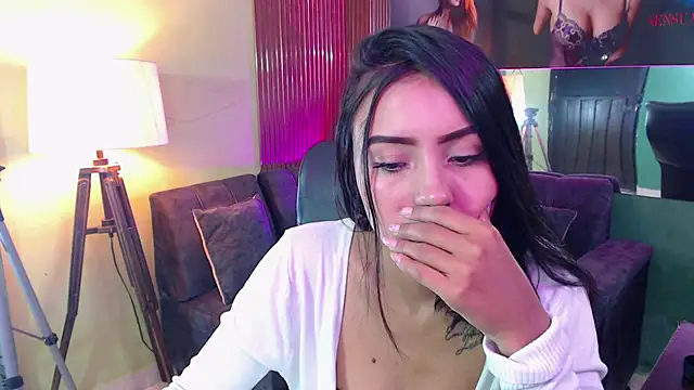 julieta fn online show from 04/08/26, 03:13