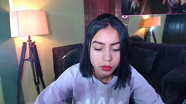 julieta fn online show from 12/04/25, 02:49