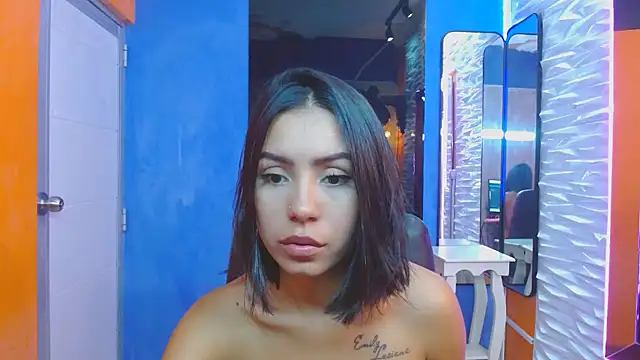 julieta fn online show from 12/03/25, 01:43