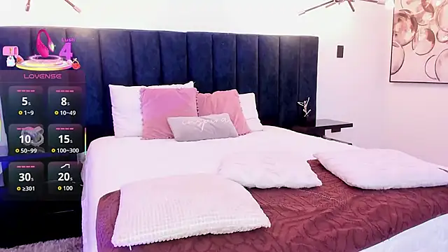 nattashaa7 online show from 10/15/25, 11:40