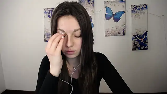 Eva Eldis online show from 04/18/26, 04:09