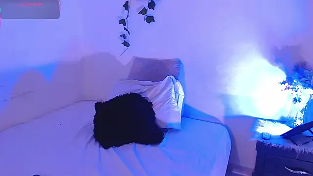 Snapshot of alaia_sweetxxx chatting on 09/18/25, 01:30 alaia sweetxxx online show from 09/18/25, 01:30